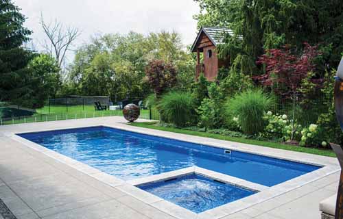 The Icon - diving pool + spa & tan ledge - Leisure Pools Canada