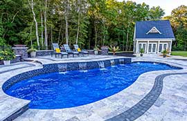 Best-Colors-For-Swimming-Pools_Example_Sapphire-Blue